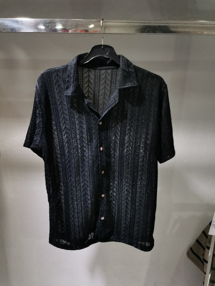 Chevron pattern Cuban collar