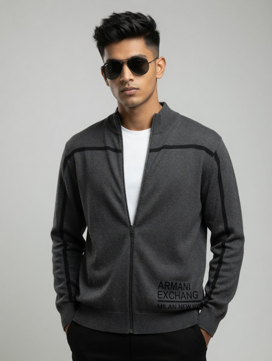 Contrast Stripe Zip-Up Neck Sweater