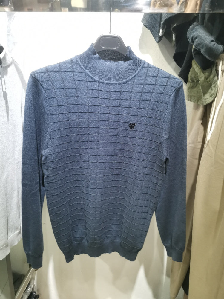 Textured polo mid neck fitted sweater