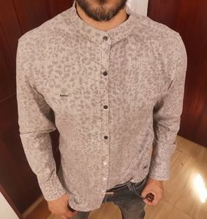 Linen grey leopard print shirt
