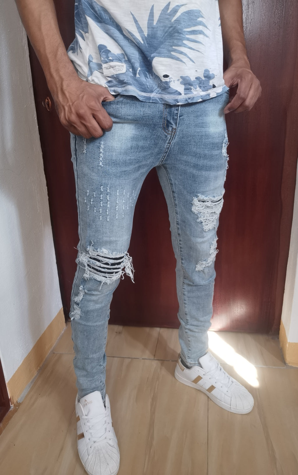 Blue washed Ripped Skinny  jeans